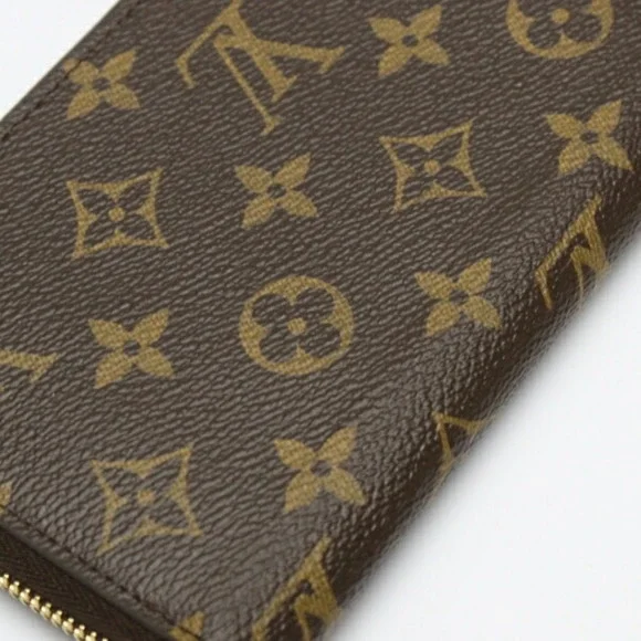 LOUIS VUITTON Brown Monogram Wallet - Picture 4 of 7